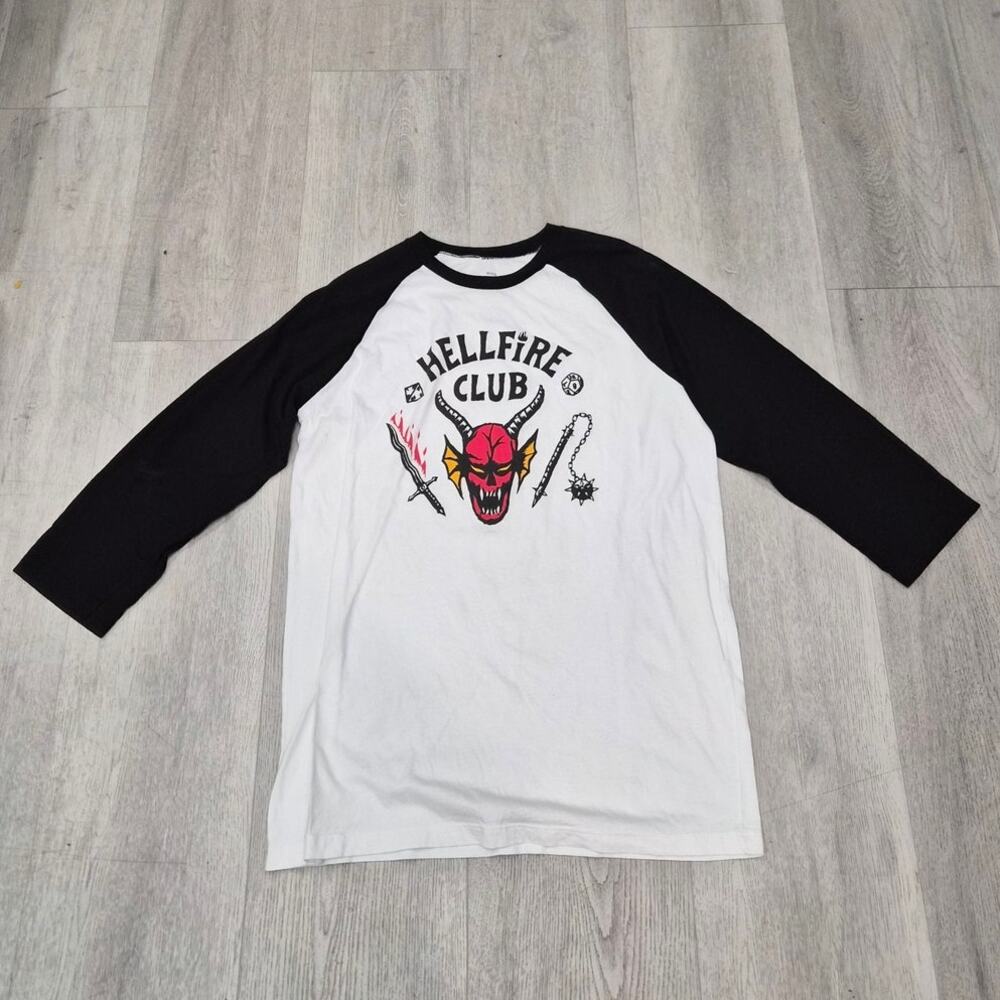 Netflix Stranger Things "HELLFIRE CLUB" Tee Size Large